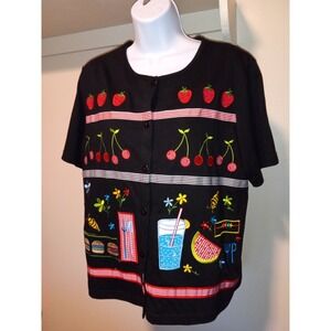 Onque Casuals Button blouse embroidered fruits Spring Time short sleeve Size M‎